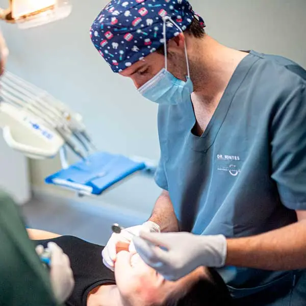 Estética dental en clínica Maxilofacial en Logroño